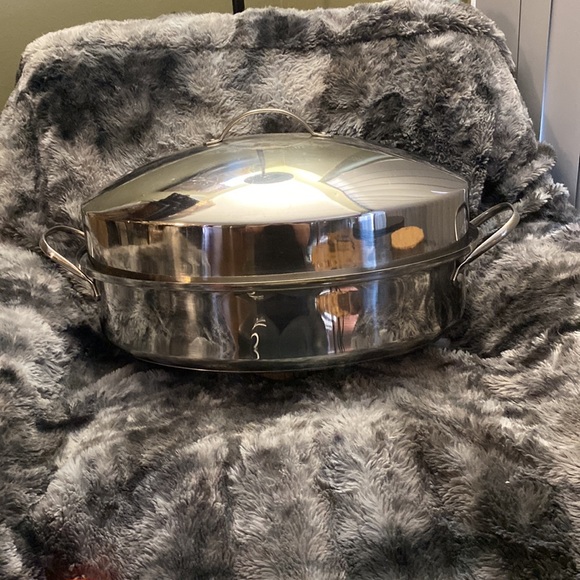 Cuisinart Model # 99-18C 18/10
Stainless Steel Large Roaster 17" × 13" - Picture 12 of 12